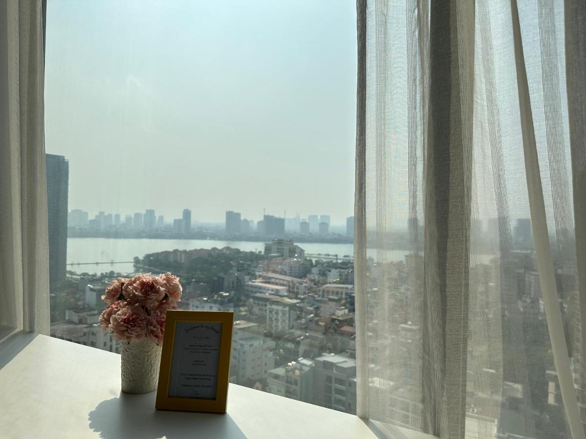Westlake Homestay Hanoi - D'Le Roi Soleil Esterno foto